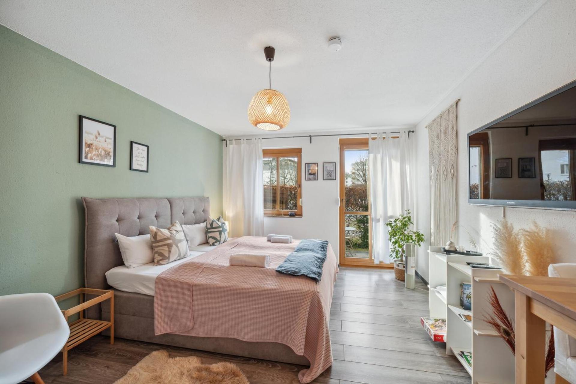 Sali Homes - Cozy Studio Near Bayreuth Train Station With Terrace, Garden View & Free Wi-Fi Экстерьер фото