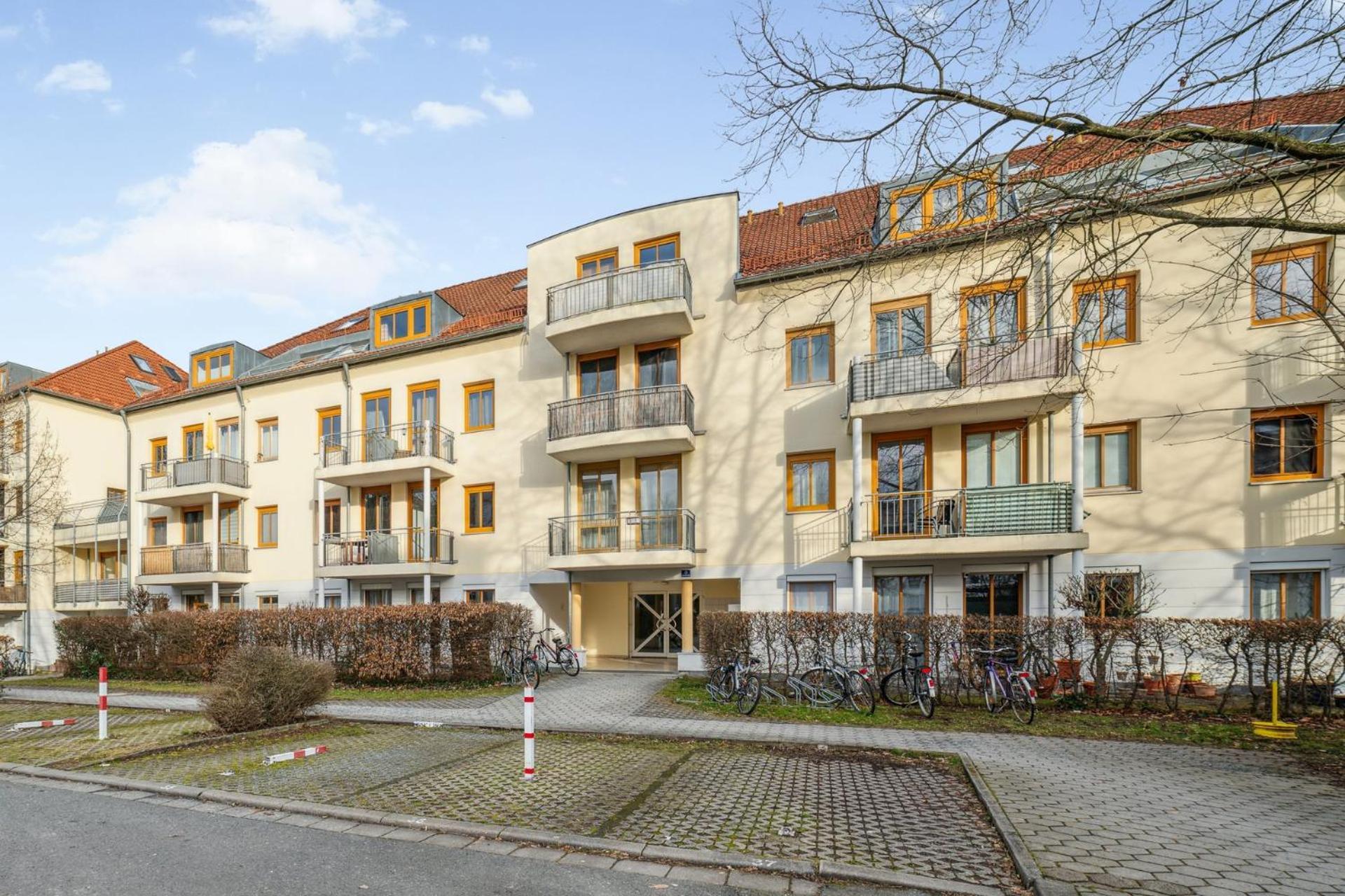 Sali Homes - Cozy Studio Near Bayreuth Train Station With Terrace, Garden View & Free Wi-Fi Экстерьер фото